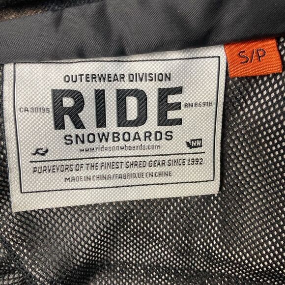 Ride Snowboarding Jacket Woman’s Size S Shred Gear Camo - Picture 11 of 14